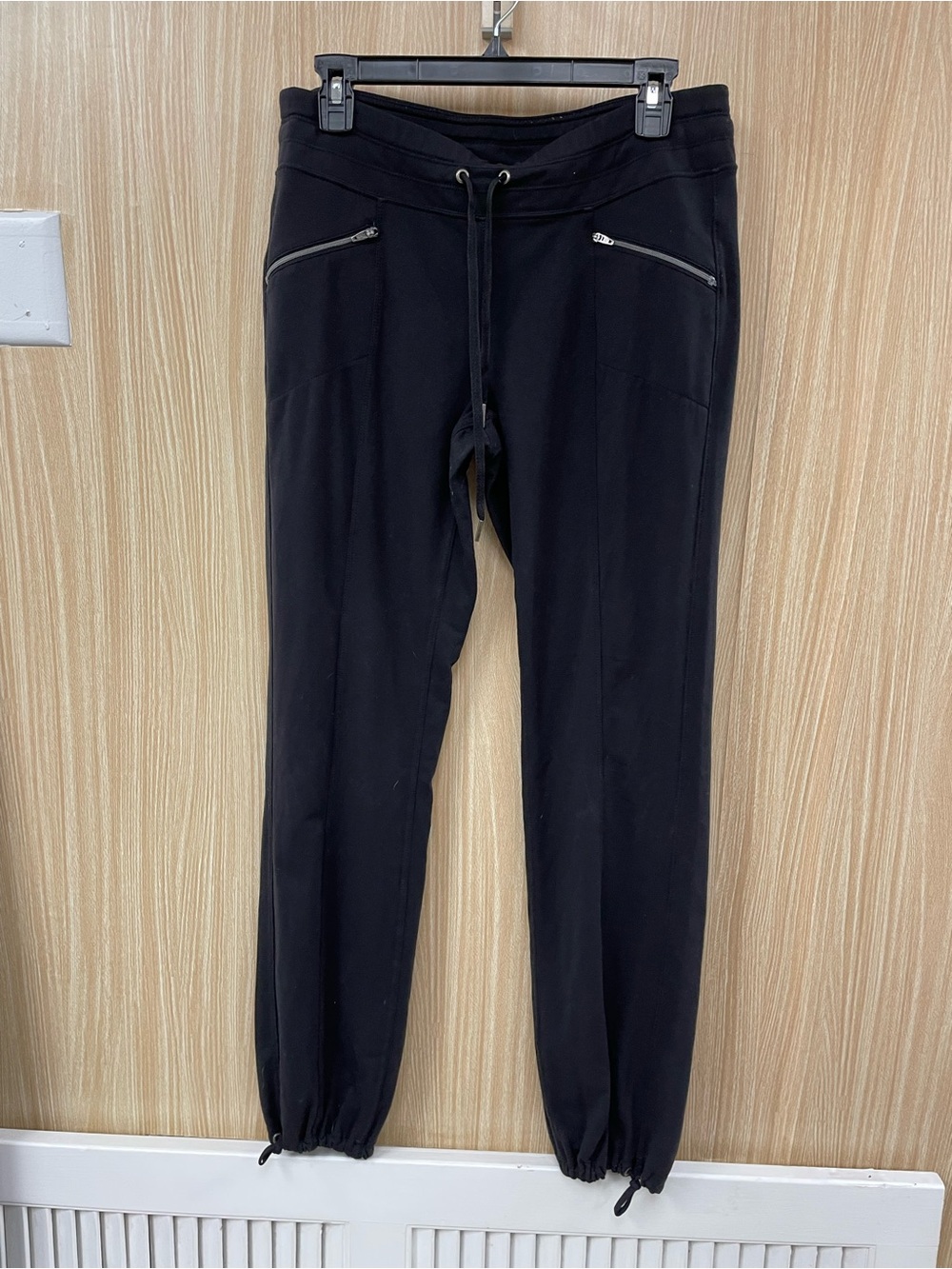 Athleta black sweatpants size medium